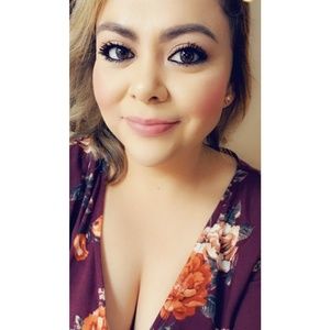 Meet your Posher, Ana